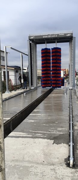 Spalator auto spalatorie automata TIR.